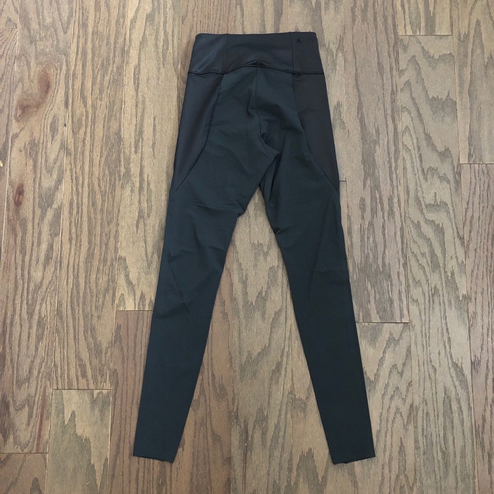 ADAY Throw It Higher High Waisted leggings - Picture 4 of 7